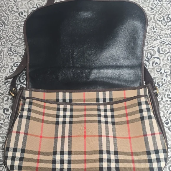 Burberry Beautifel Amazing Condition Checkered Crossbody Bag Authentic Spotless - Picture 7 of 13